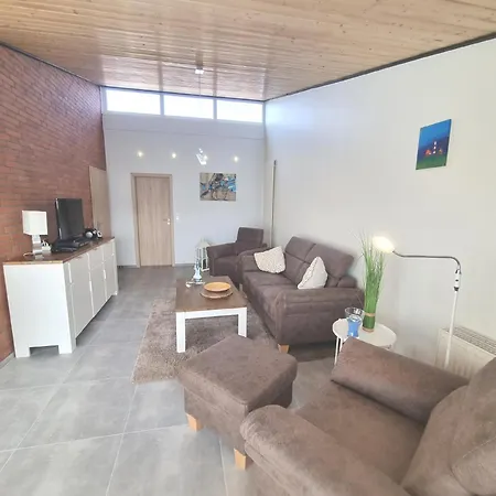 Robbe نايهالينجازييل